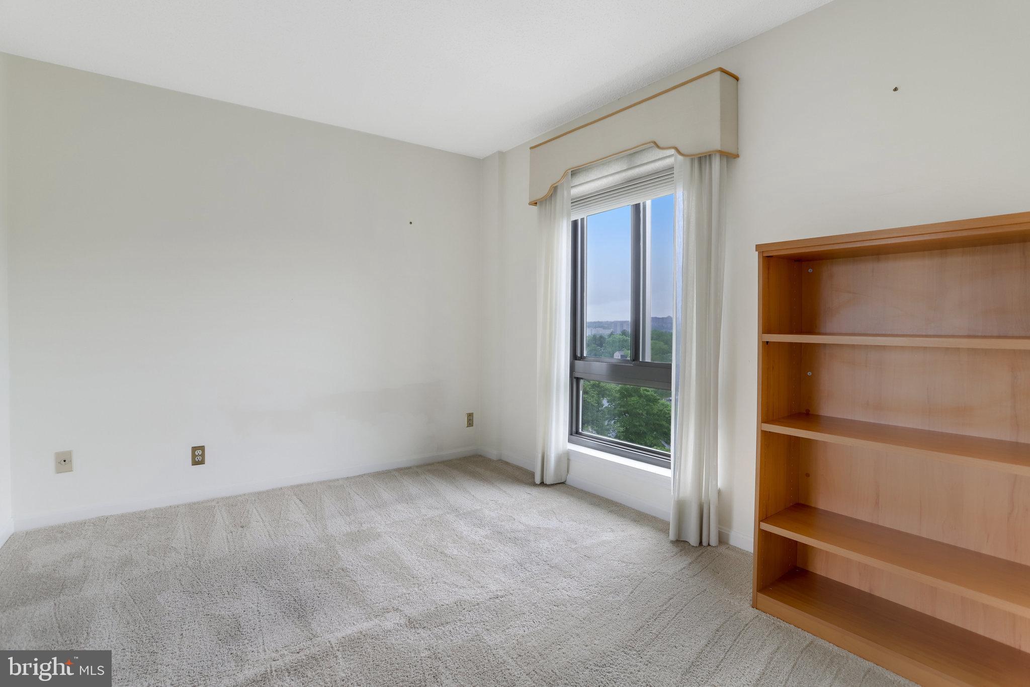 807 N Howard St #412