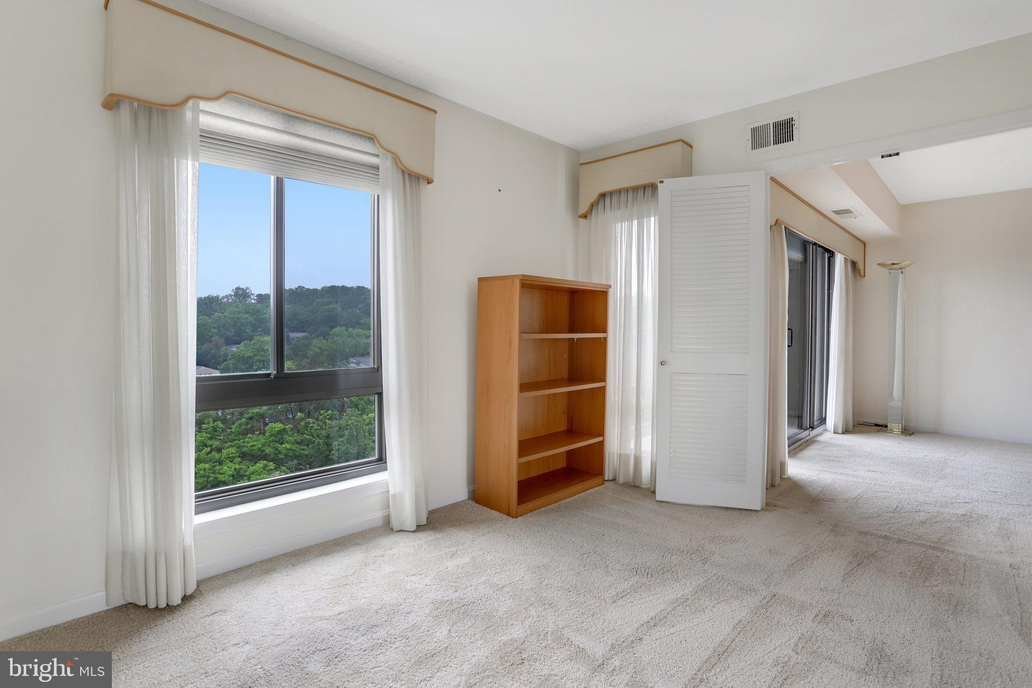 807 N Howard St #412