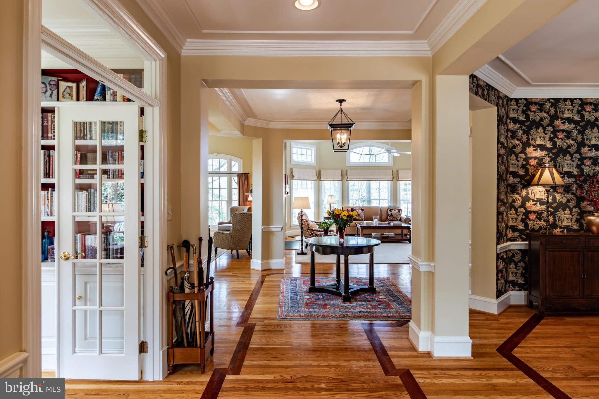614 Kings Cloister Cir