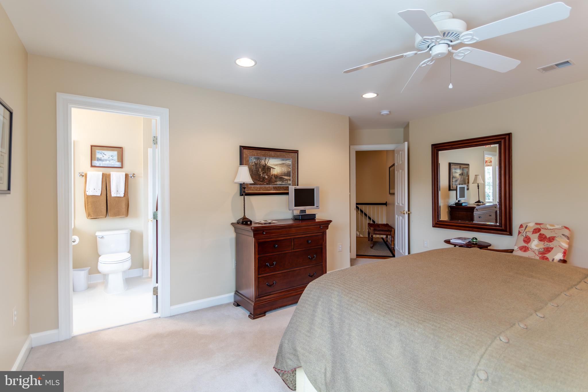 614 Kings Cloister Cir