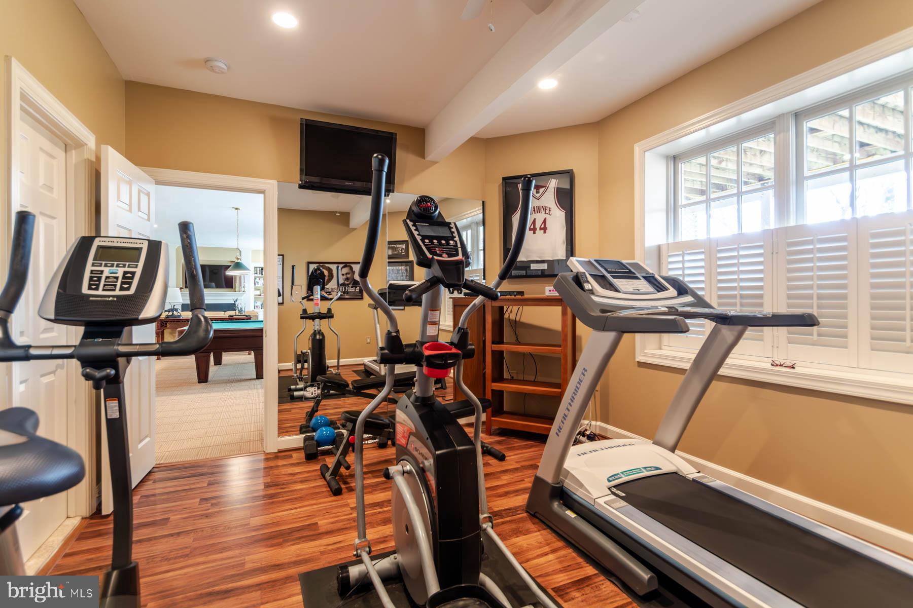 614 Kings Cloister Cir