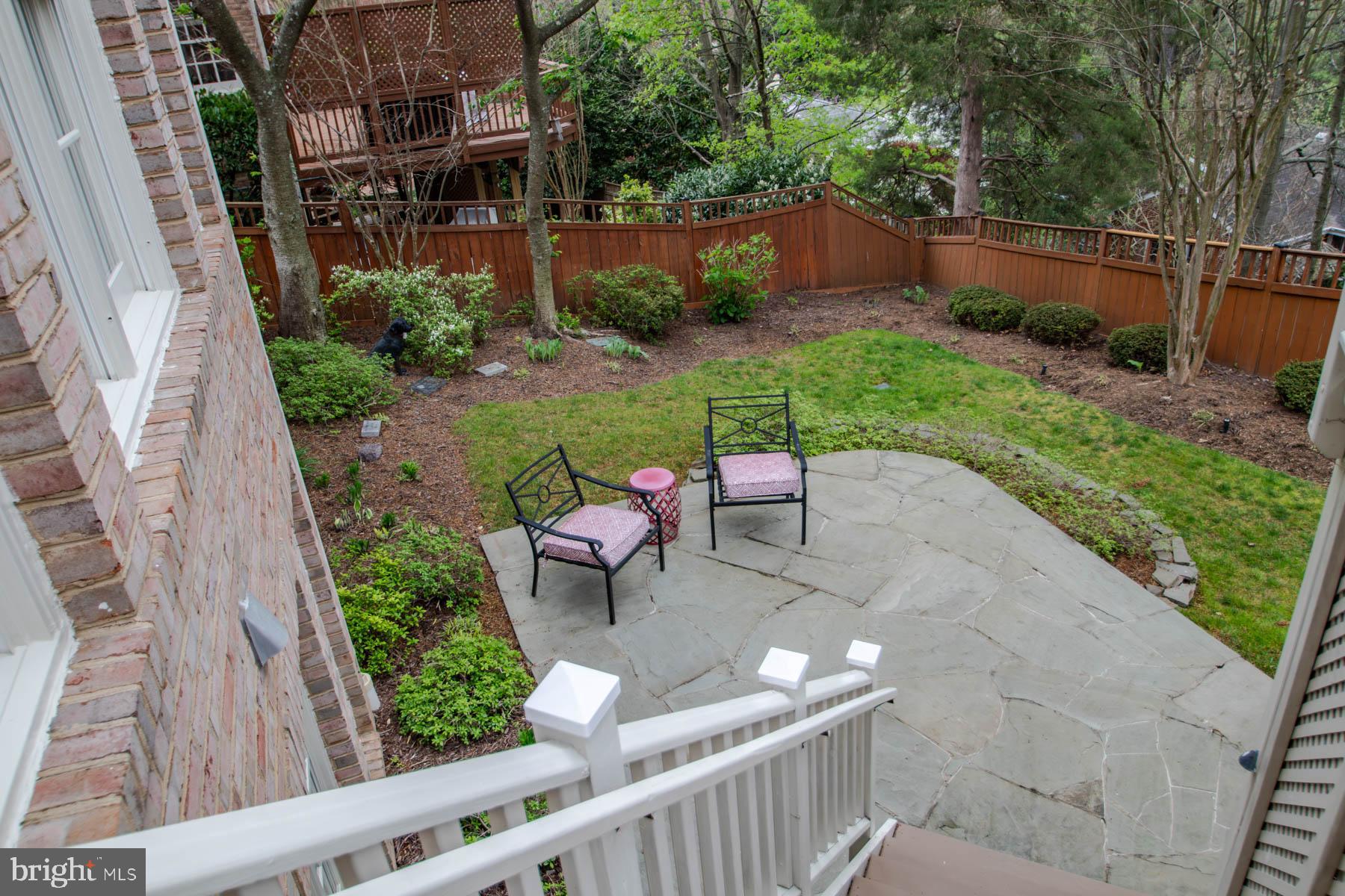 614 Kings Cloister Cir