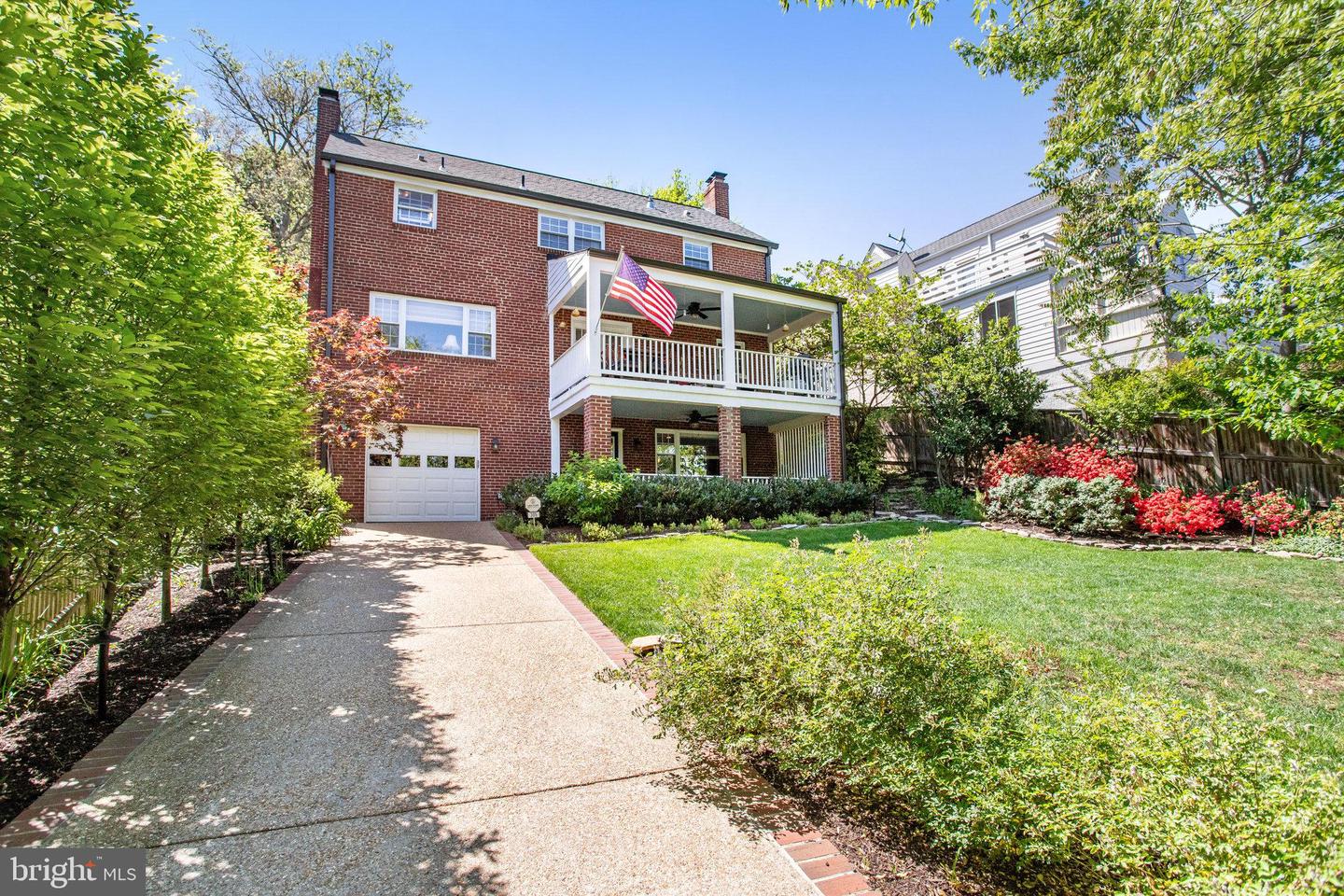 305 KENTUCKY AVE