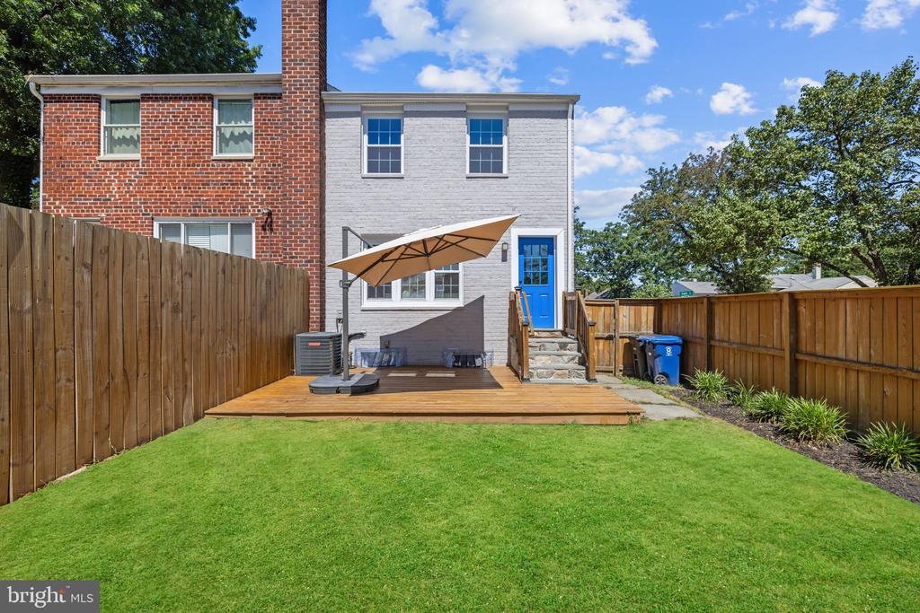 3111 Mosby St