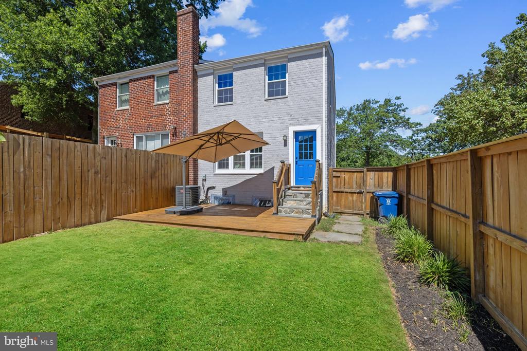 3111 Mosby St