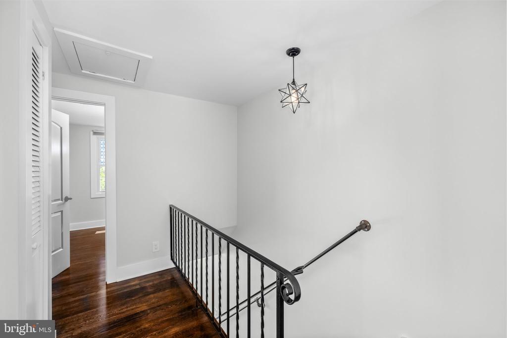 3111 Mosby St