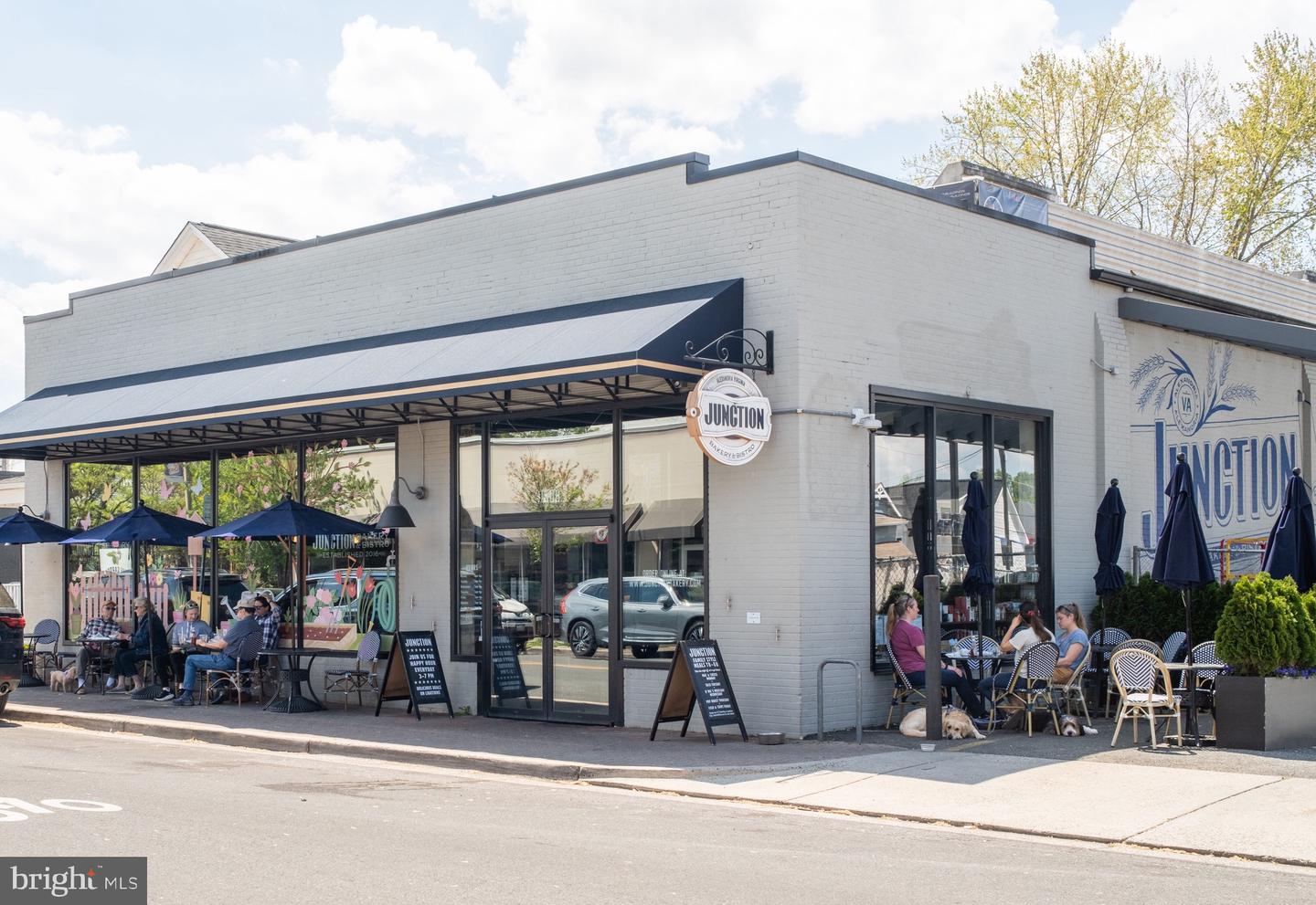 426 E Bellefonte Ave