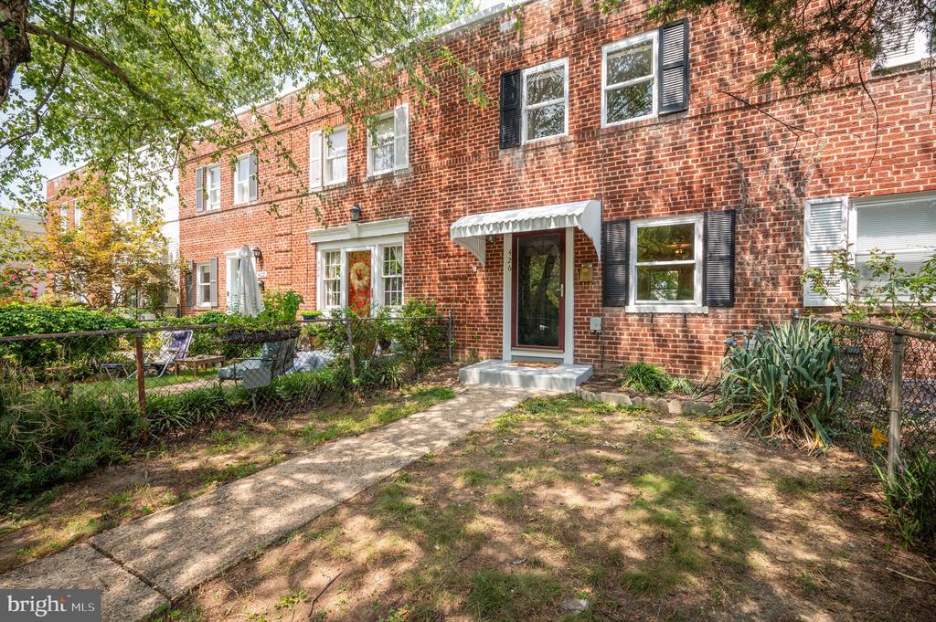 426 E Bellefonte Ave