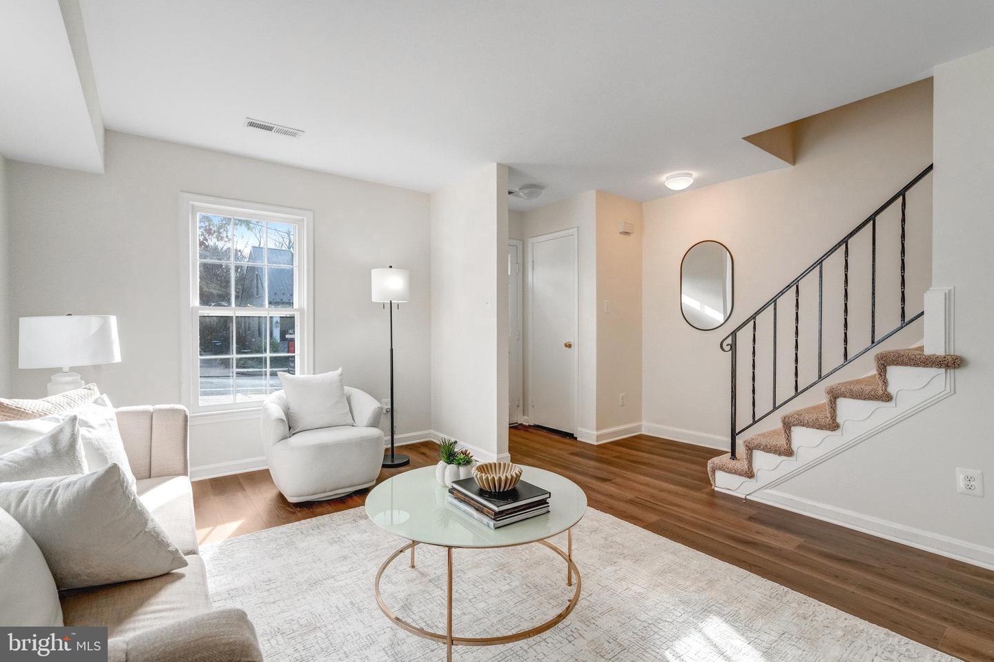 202 Laverne Ave