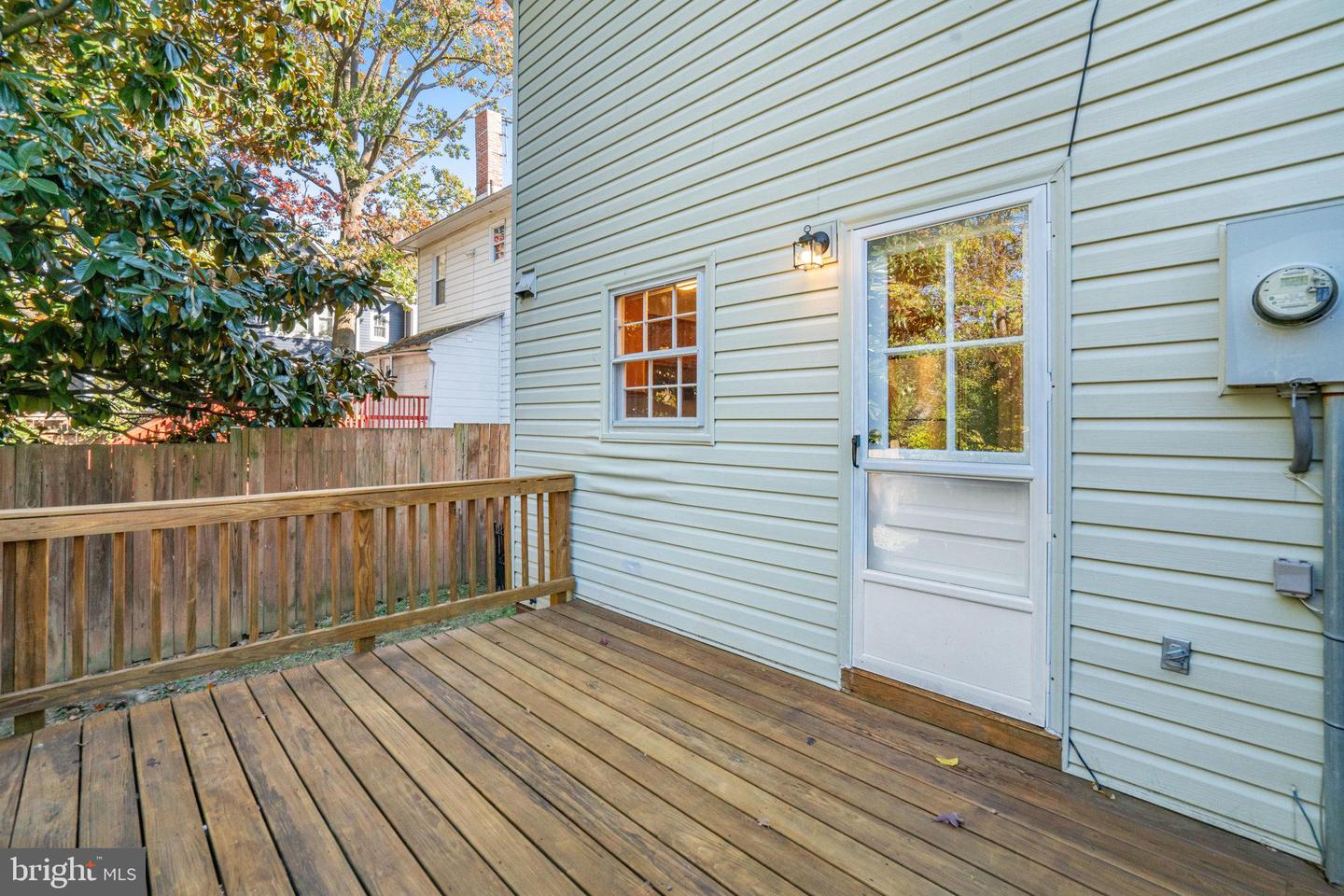 202 Laverne Ave