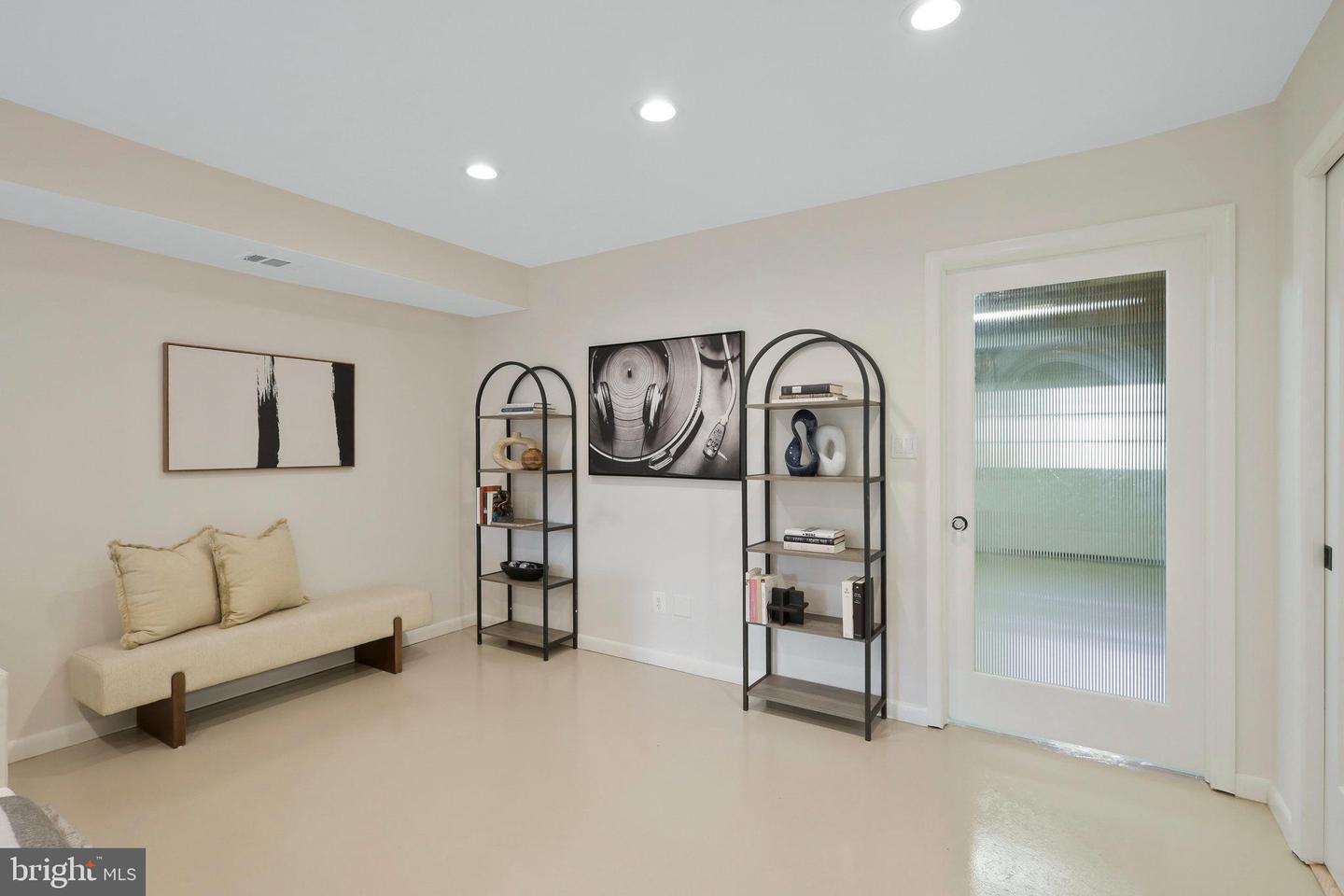 214-A Duncan Ave
