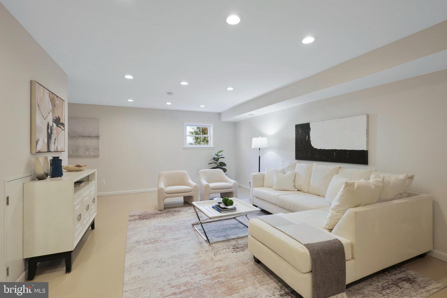 214-A Duncan Ave