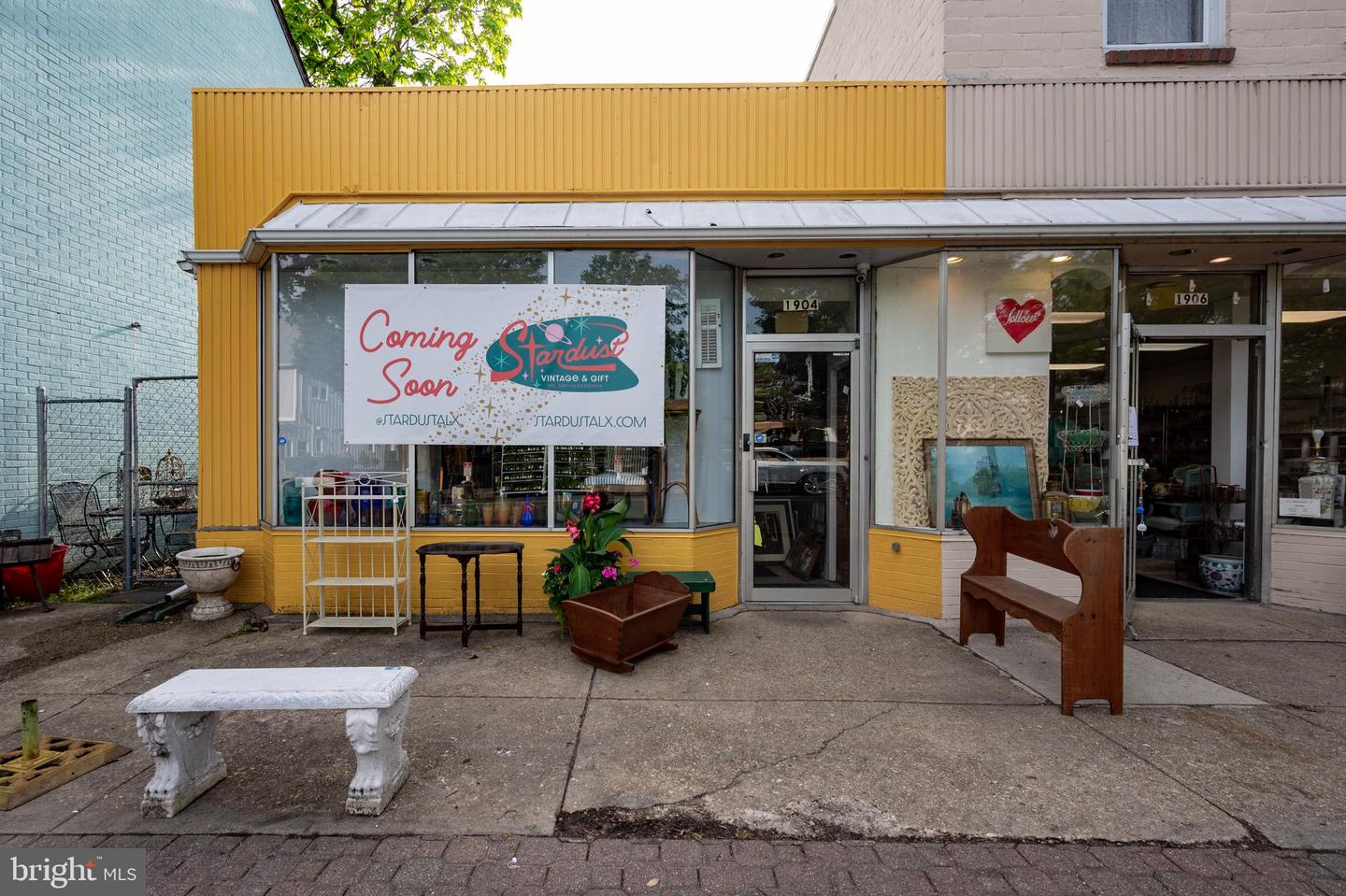202 Laverne Ave