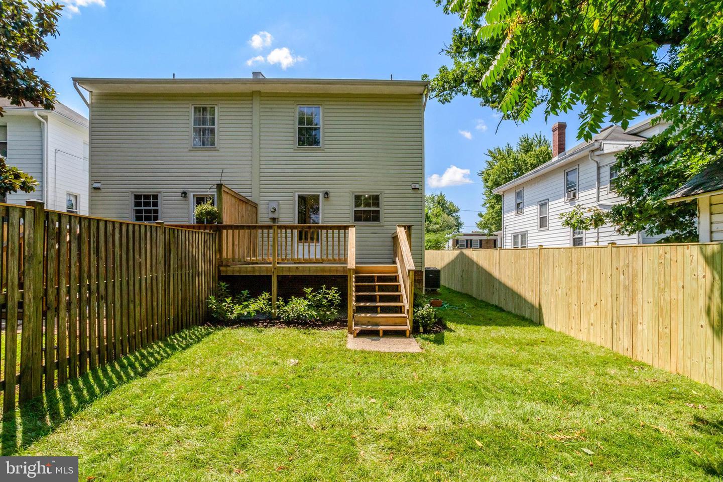 202 Laverne Ave