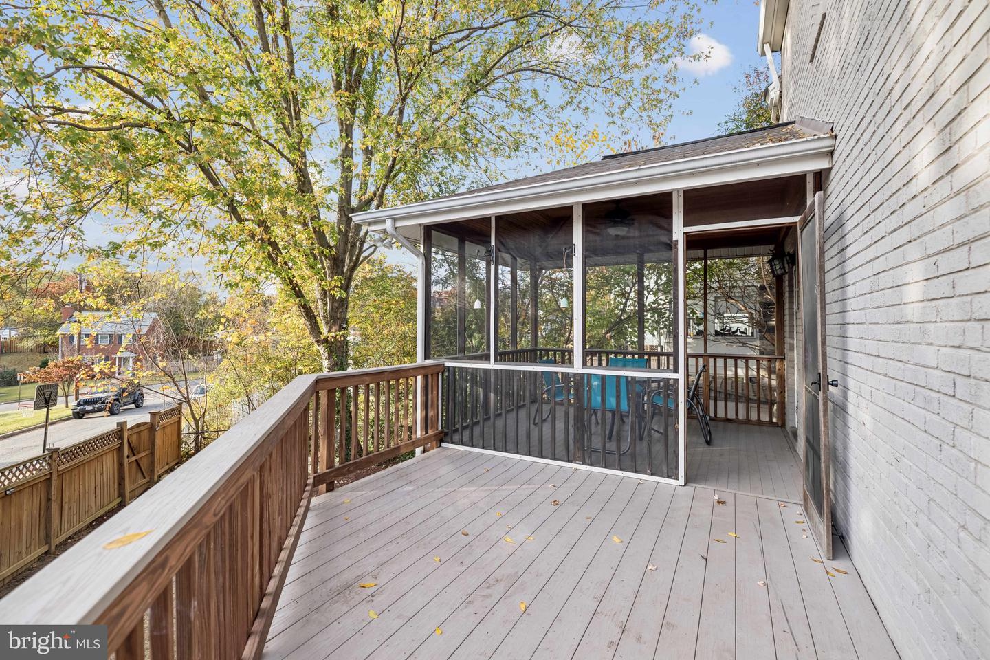 2410 Davis Ave
