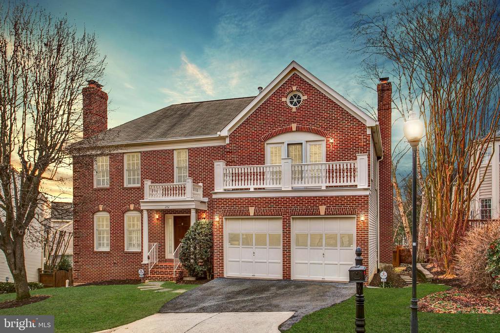 1252 Dartmouth Ct