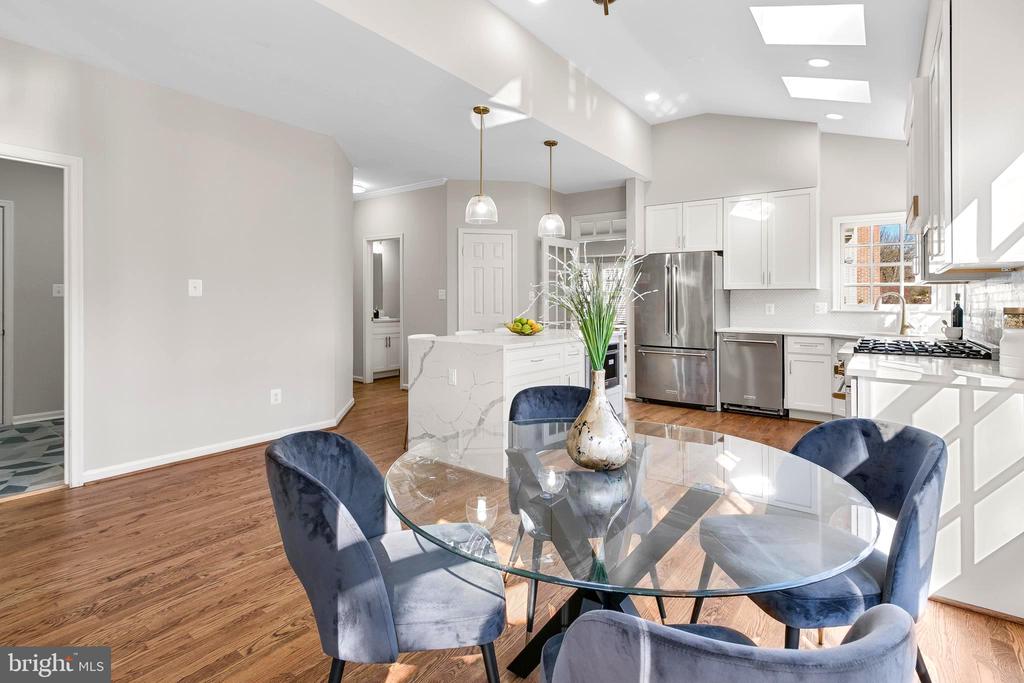 1252 Dartmouth Ct