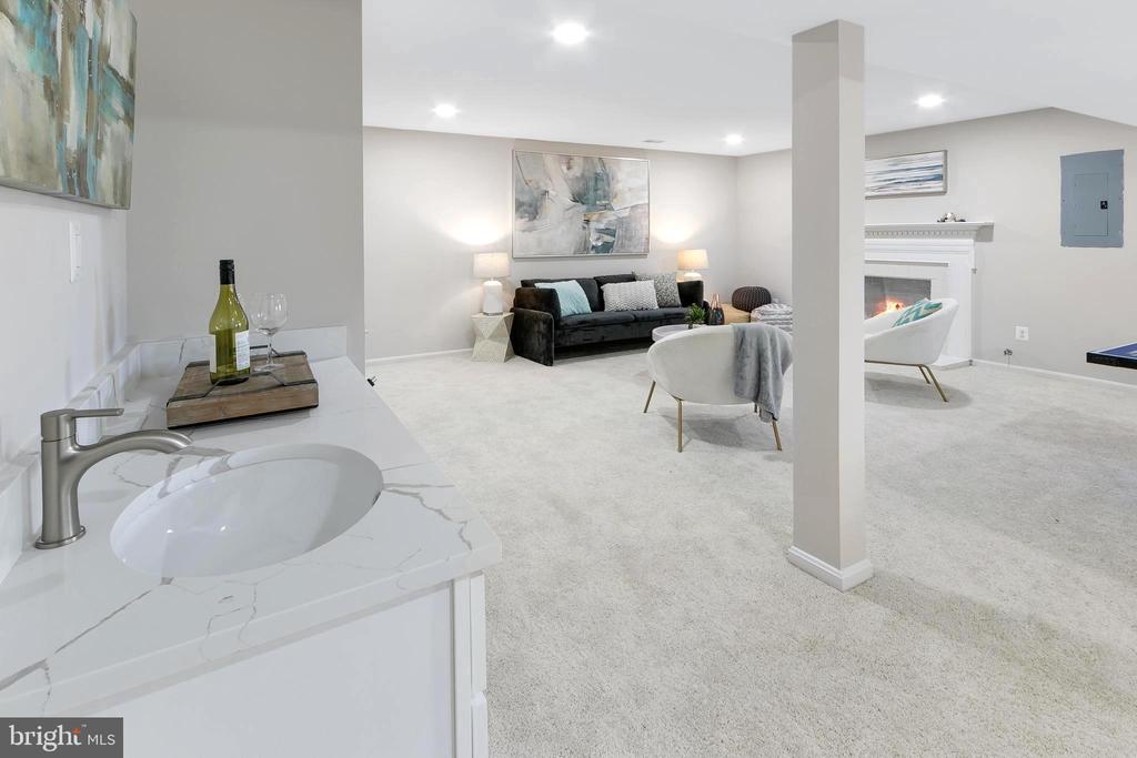 1252 Dartmouth Ct