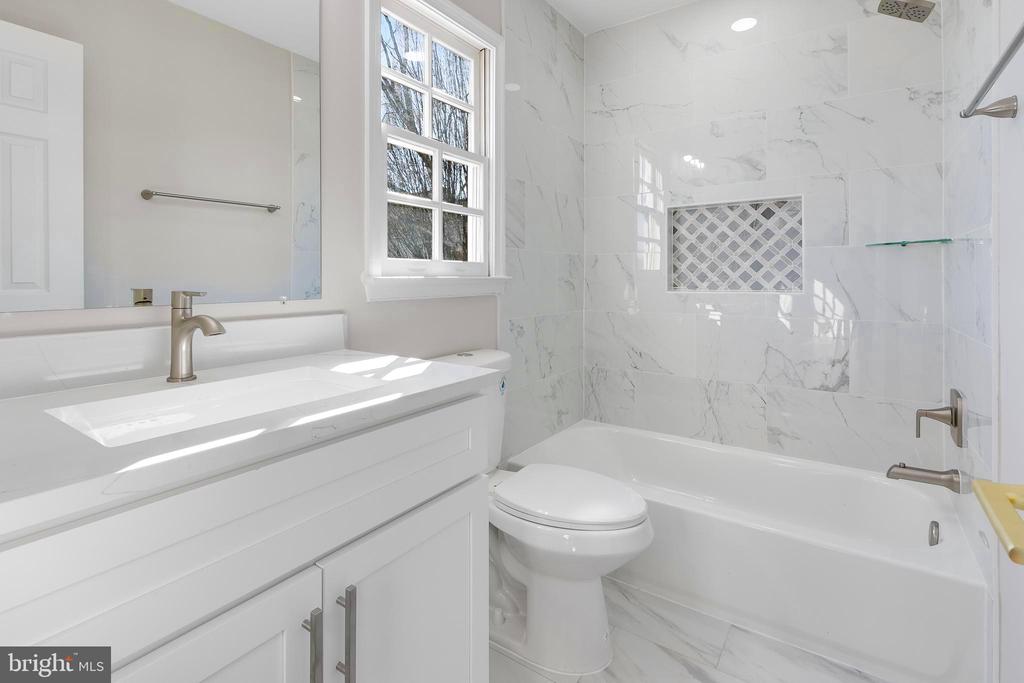 1252 Dartmouth Ct