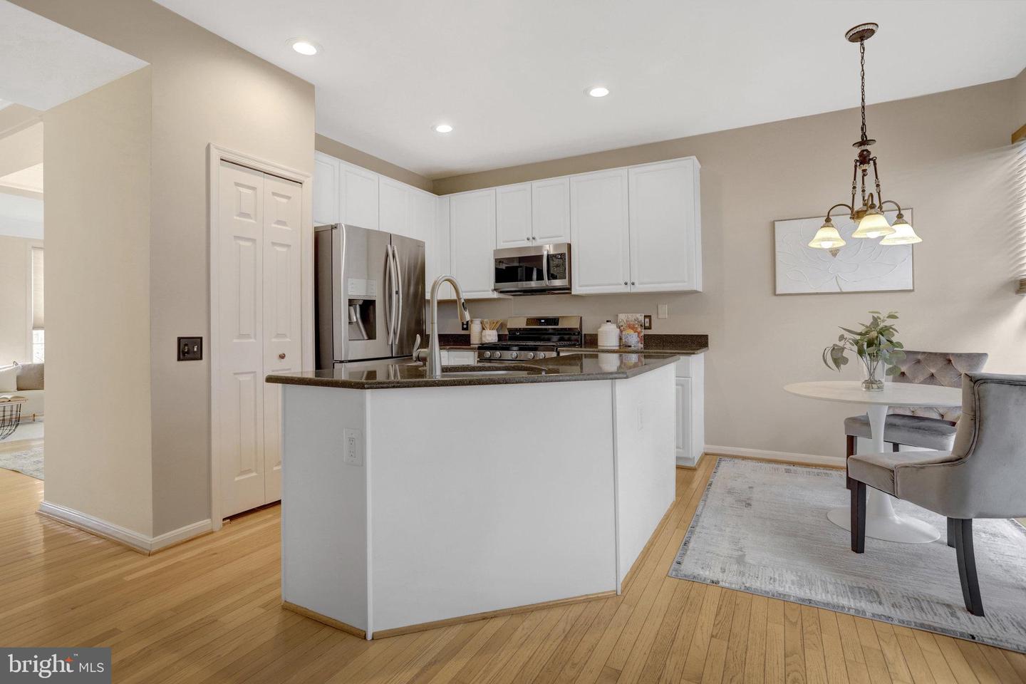 51 Arell Ct