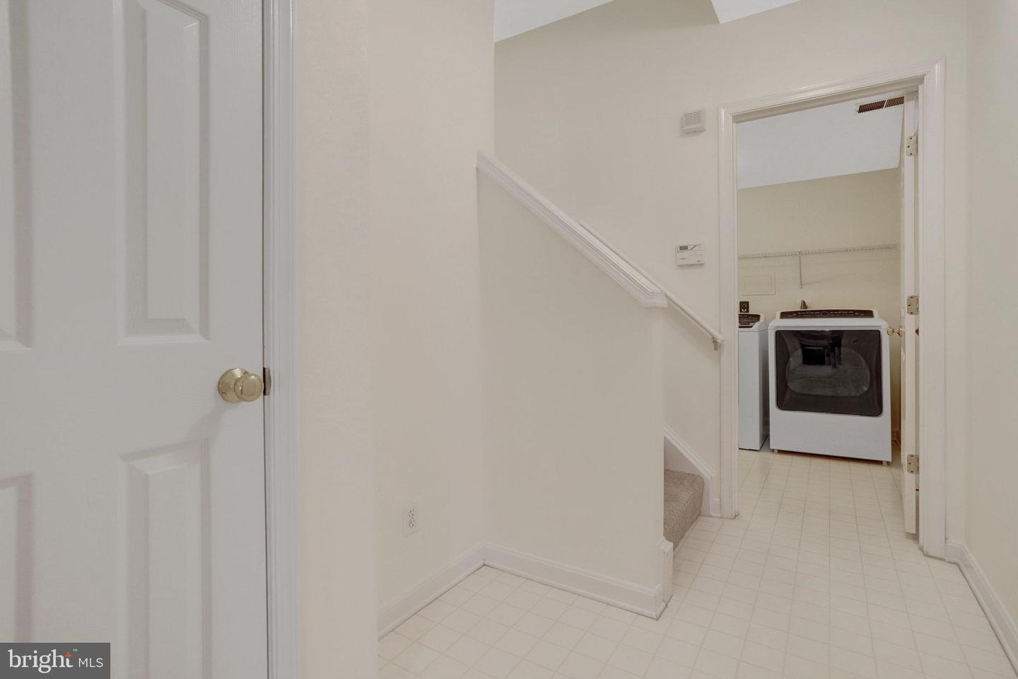 51 Arell Ct