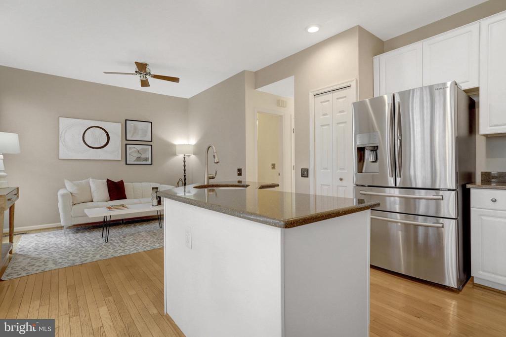 51 Arell Ct