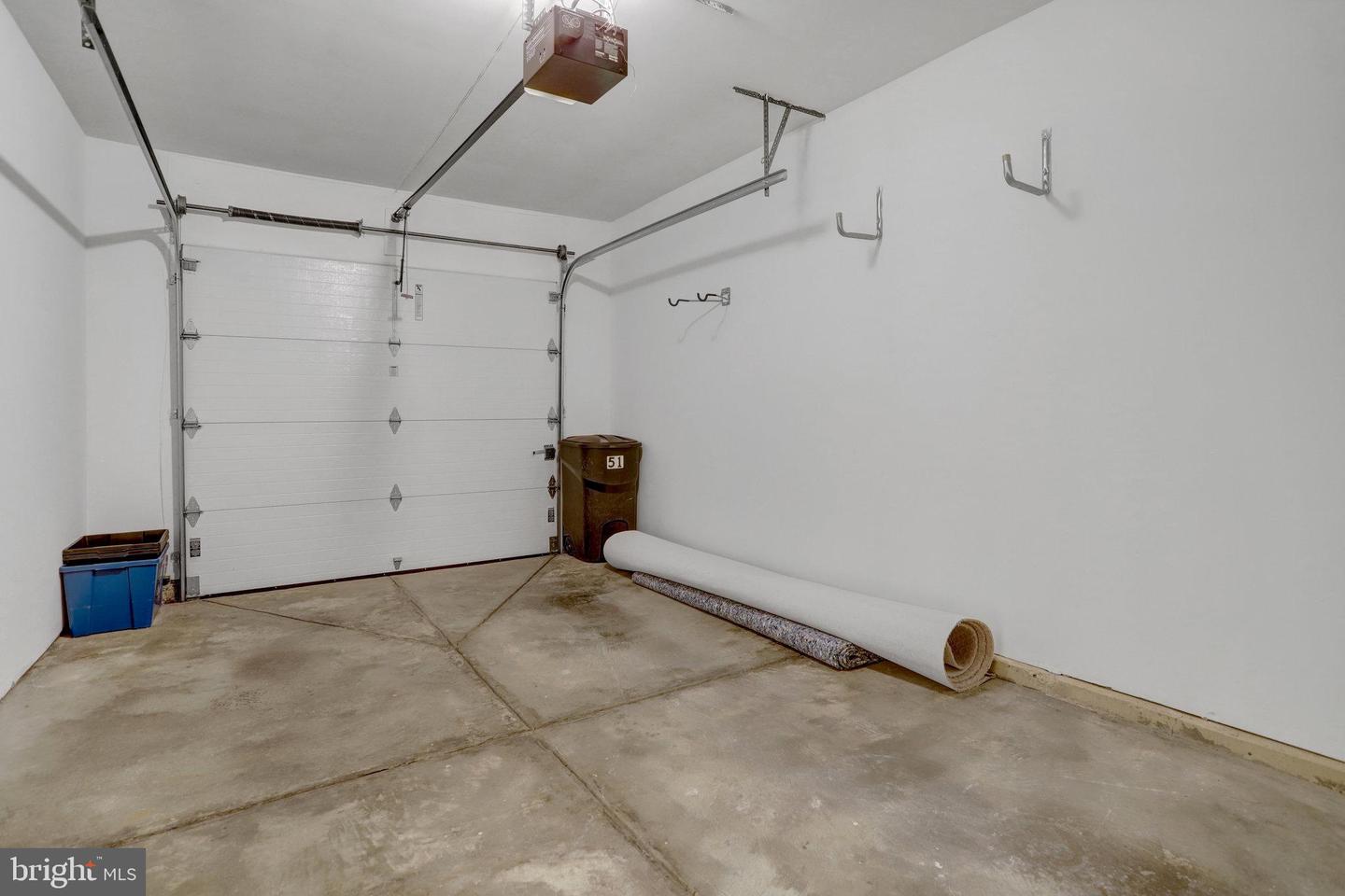 51 Arell Ct