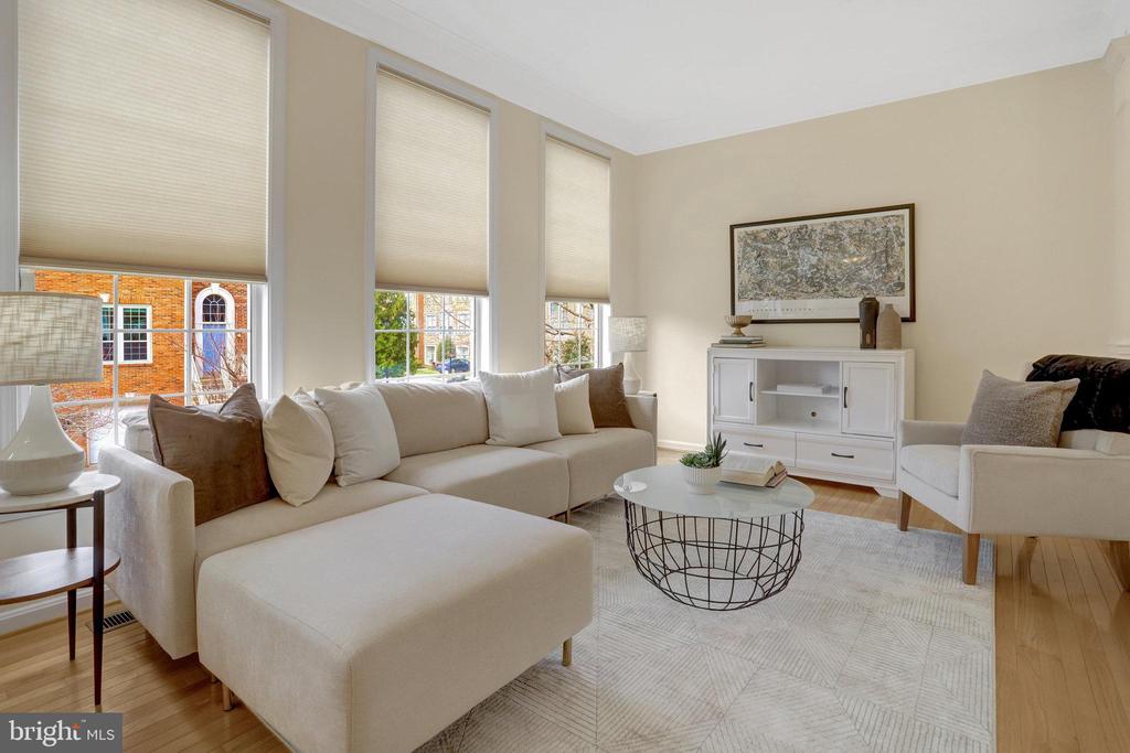 51 Arell Ct