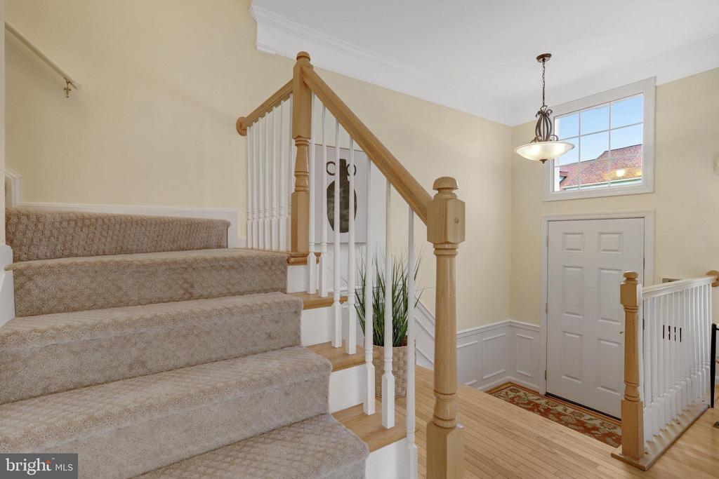 51 Arell Ct
