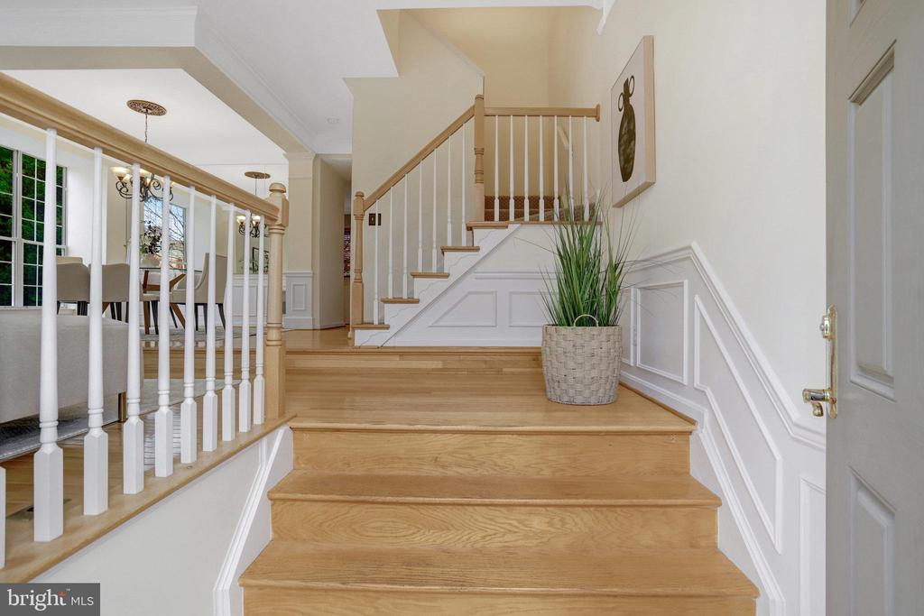 51 Arell Ct