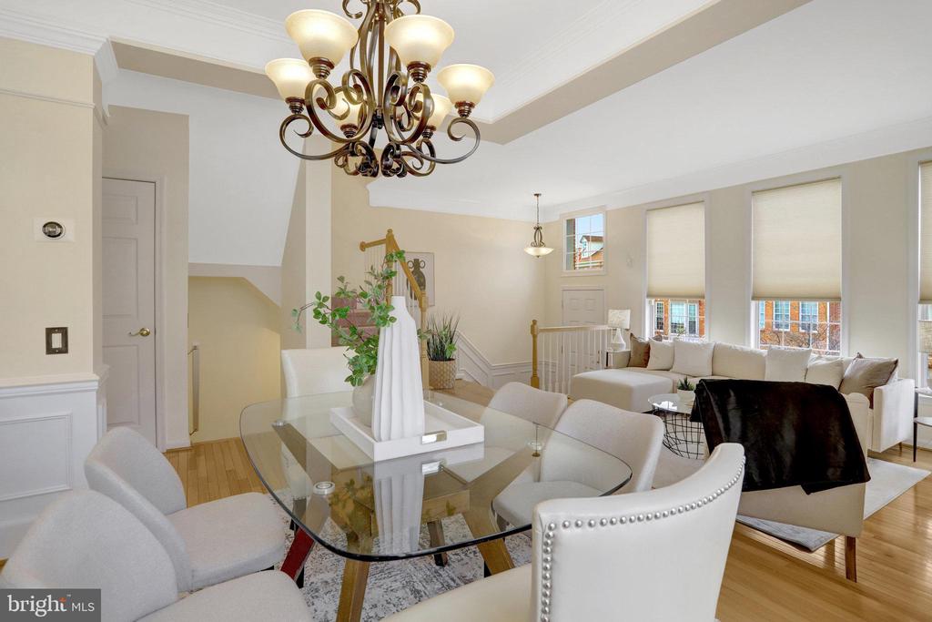 51 Arell Ct