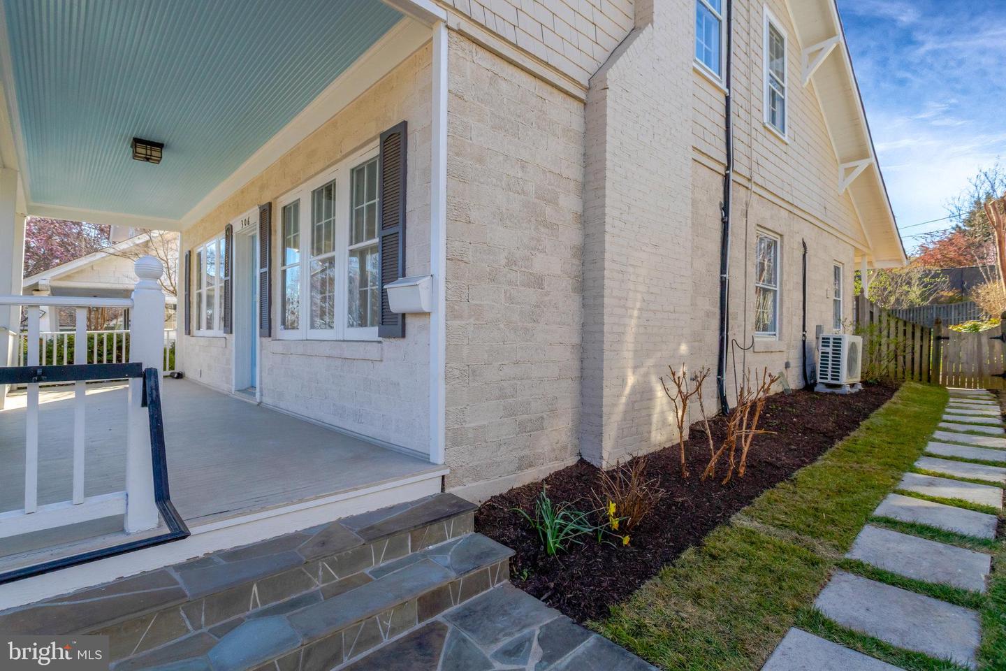 306 Rucker Pl