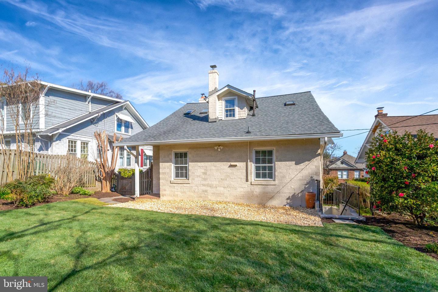 306 Rucker Pl