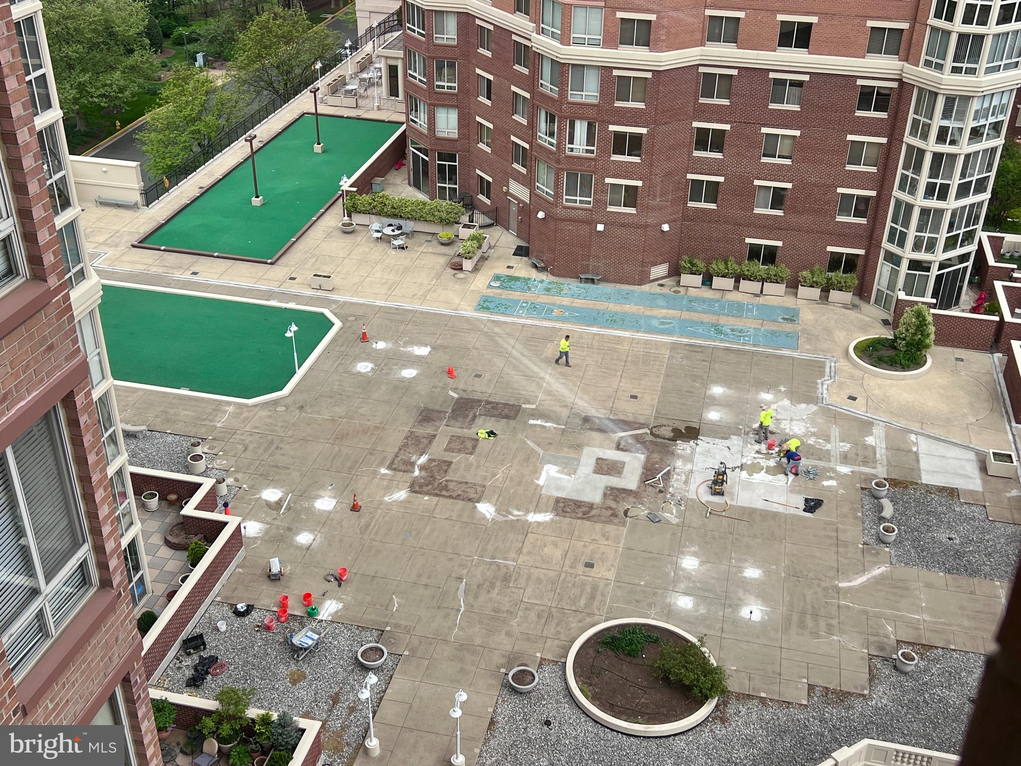 2181 Jamieson Ave #1405