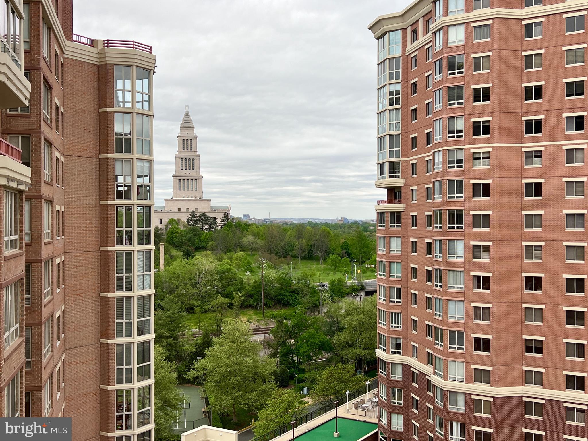 2181 Jamieson Ave #1405