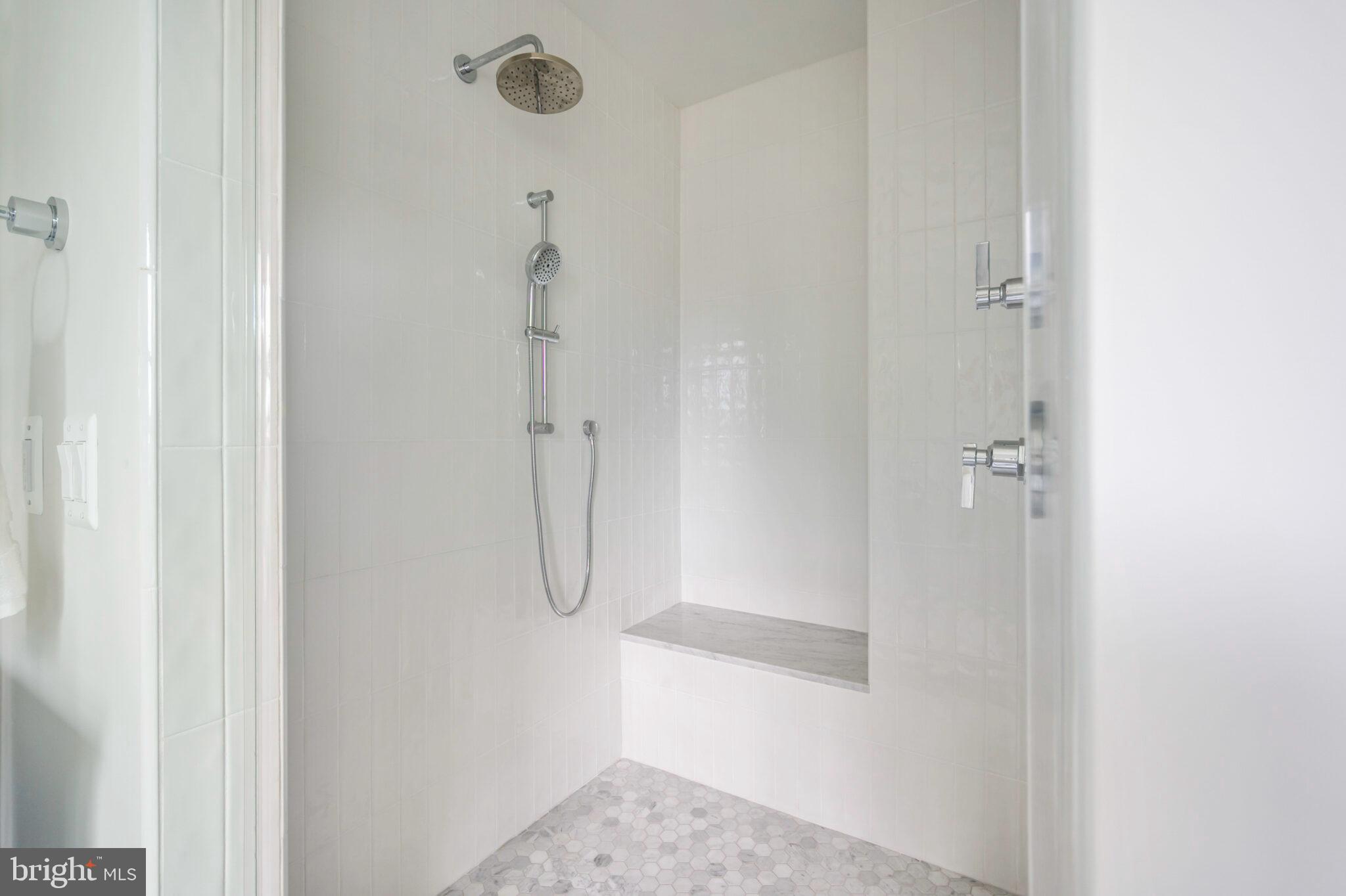315 E Howell Ave
