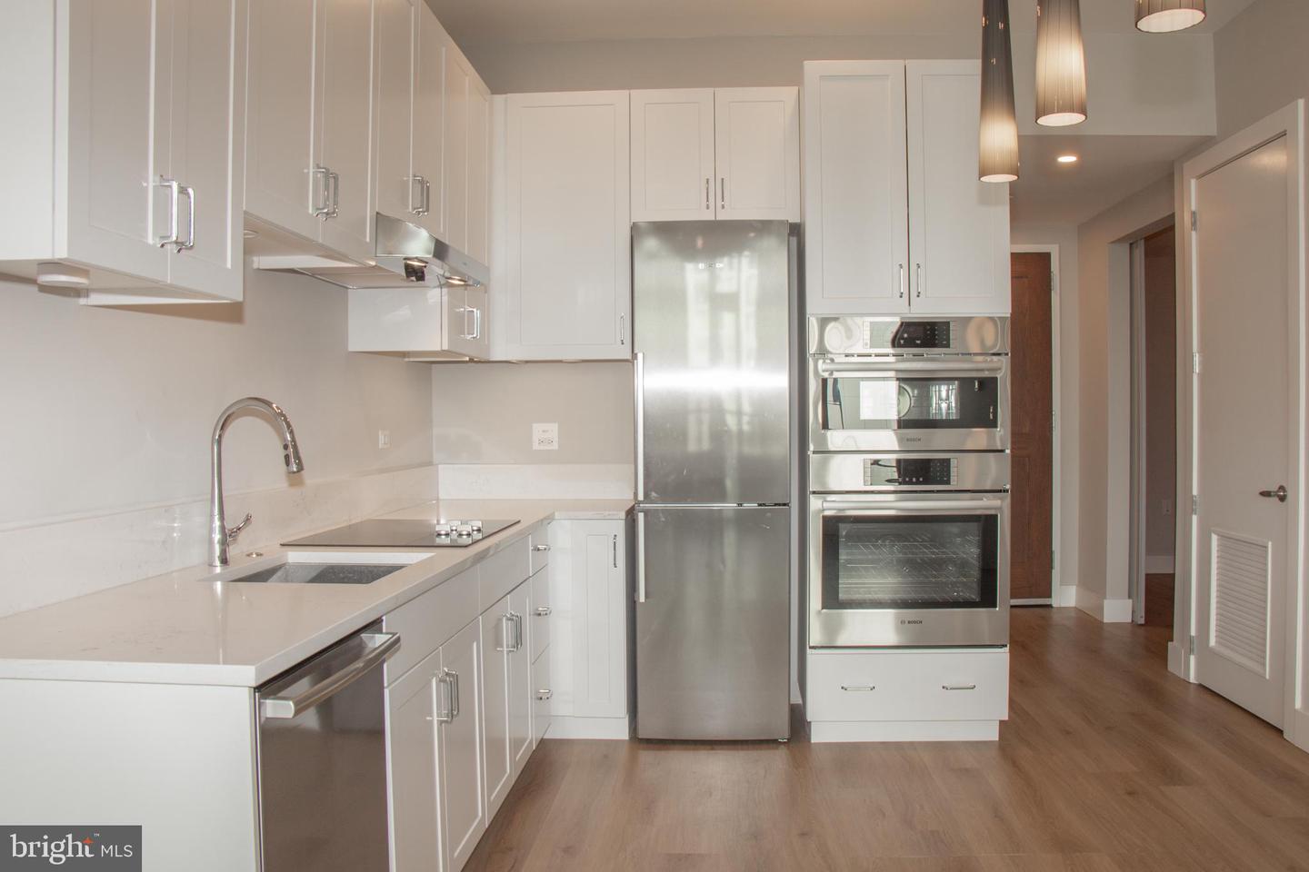 801 N FAIRFAX ST #410