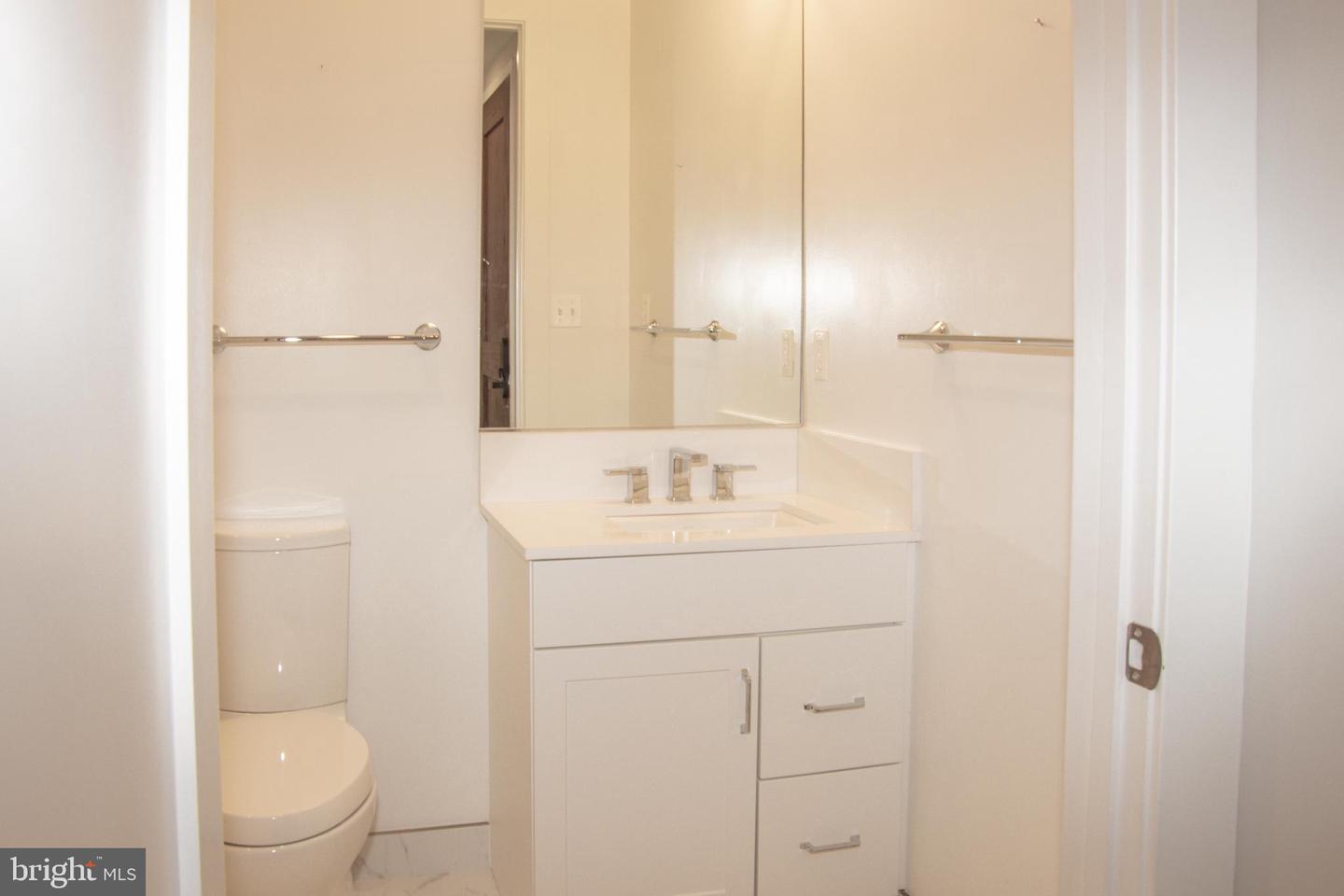 801 N FAIRFAX ST #410