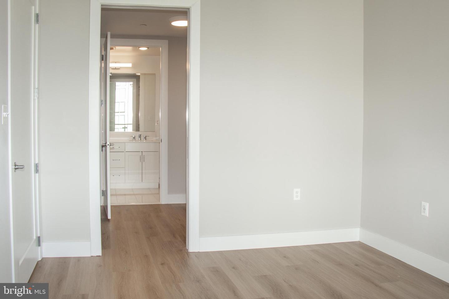 801 N FAIRFAX ST #410