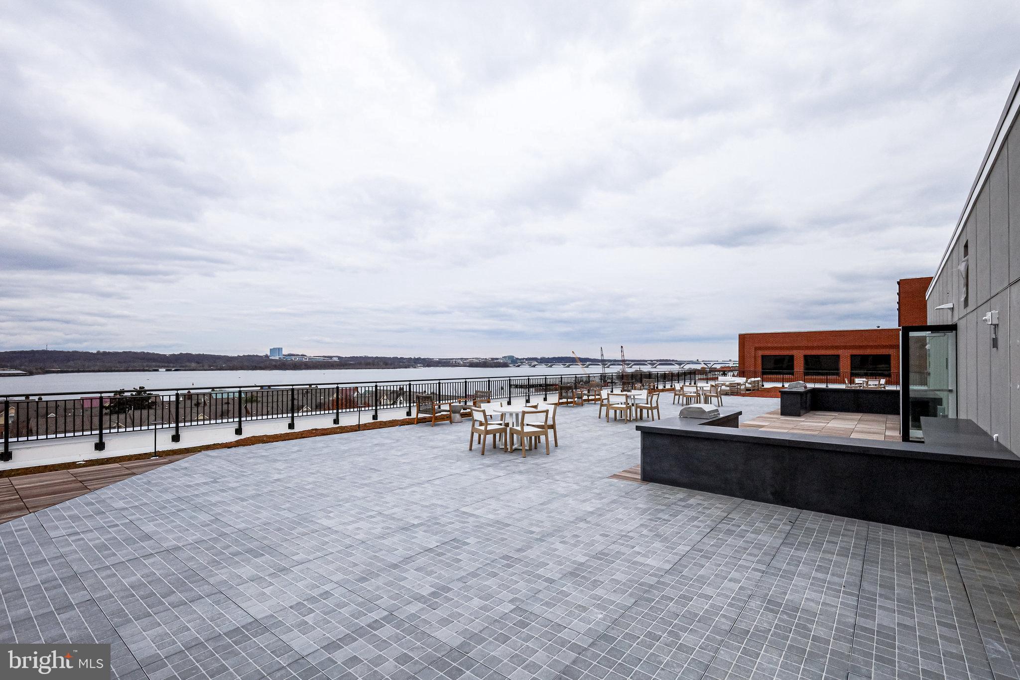 801 N FAIRFAX ST #410