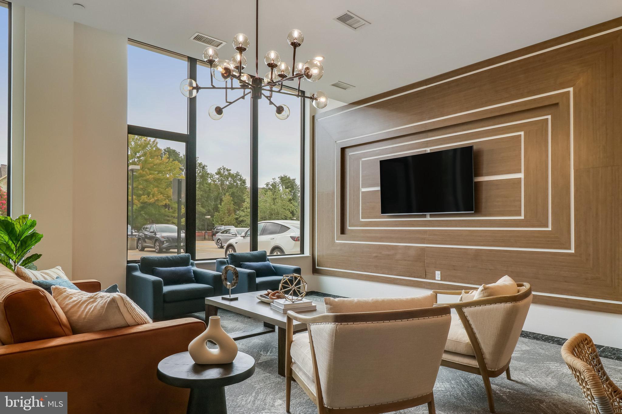 801 N FAIRFAX ST #410