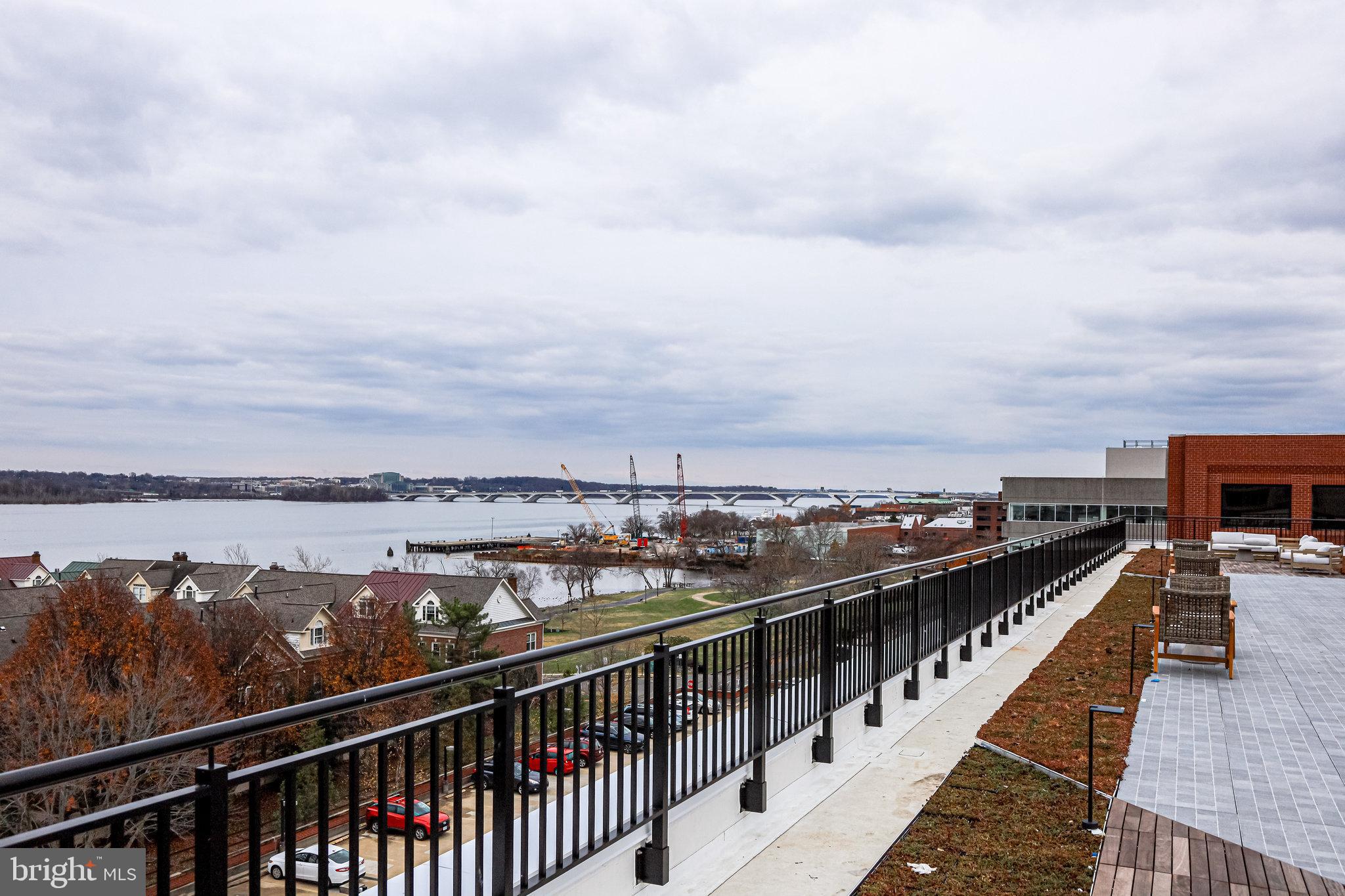 801 N FAIRFAX ST #410