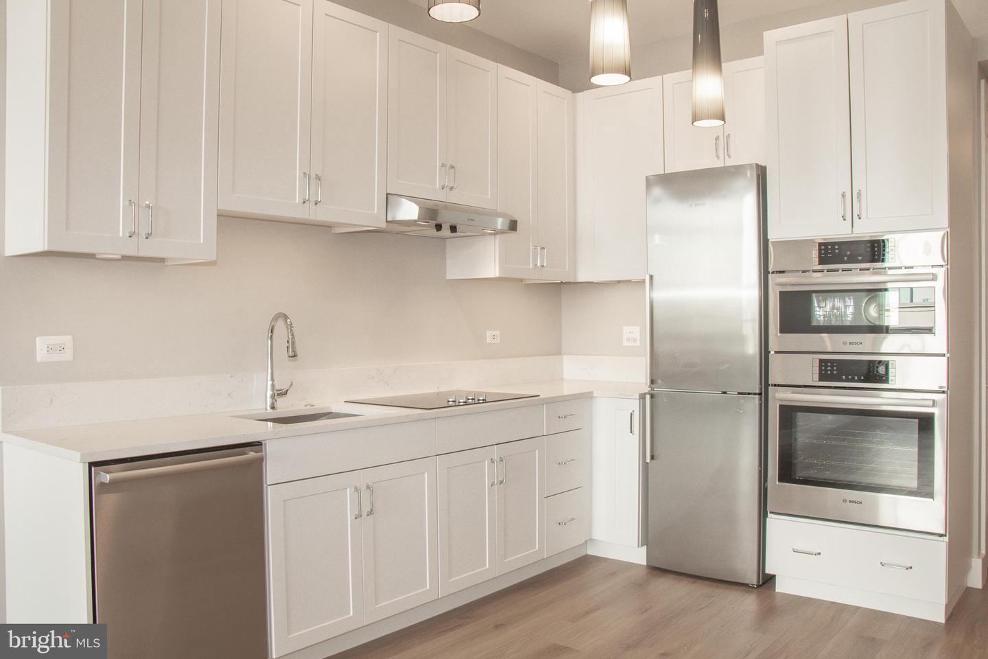 801 N FAIRFAX ST #410