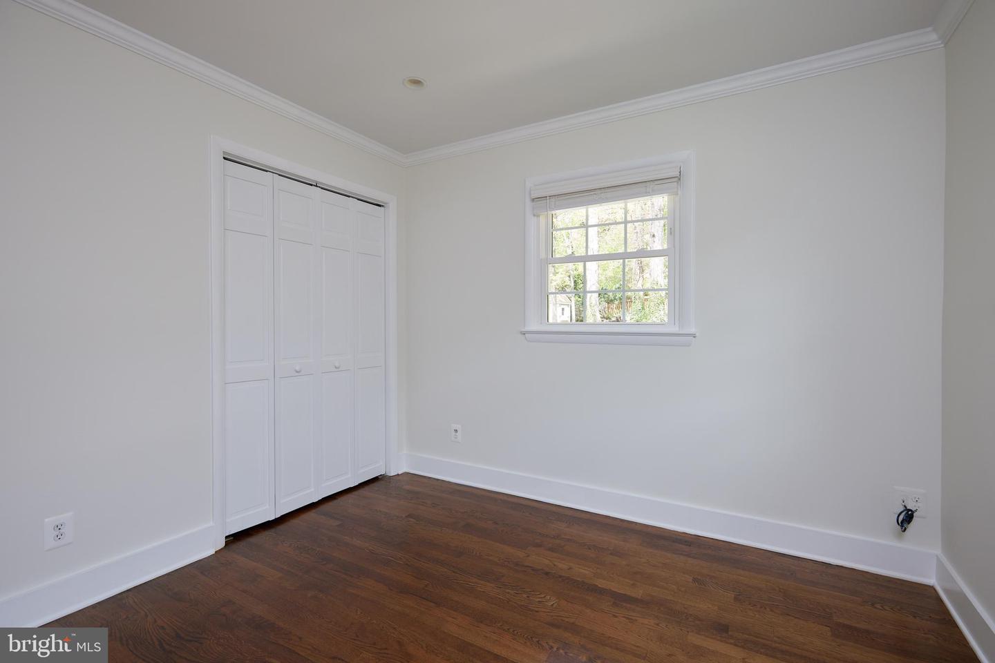 4709 Peacock Ave