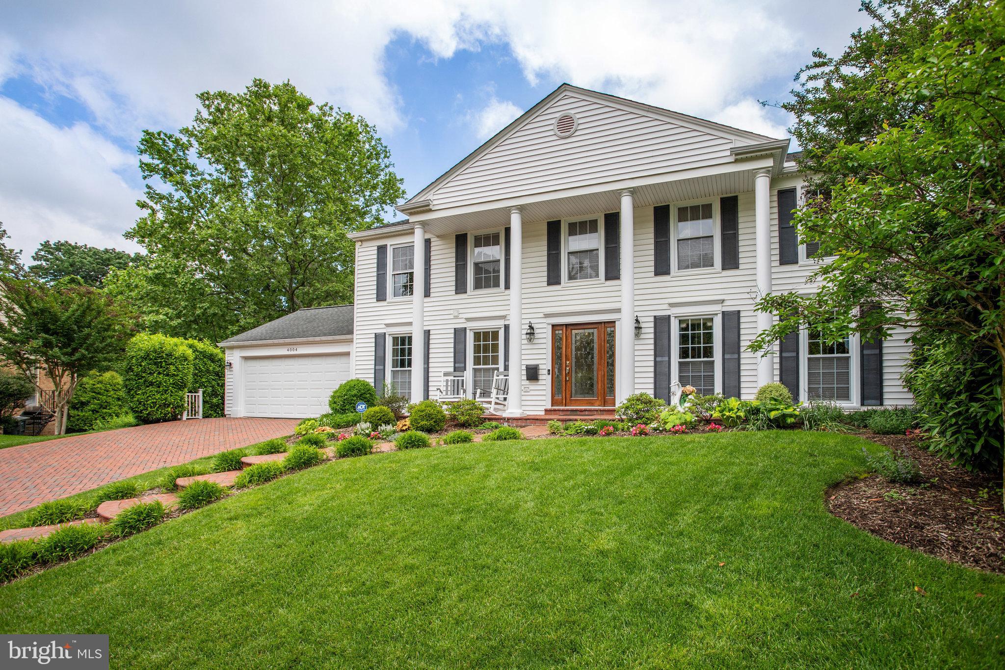 4004 Featherstone Pl