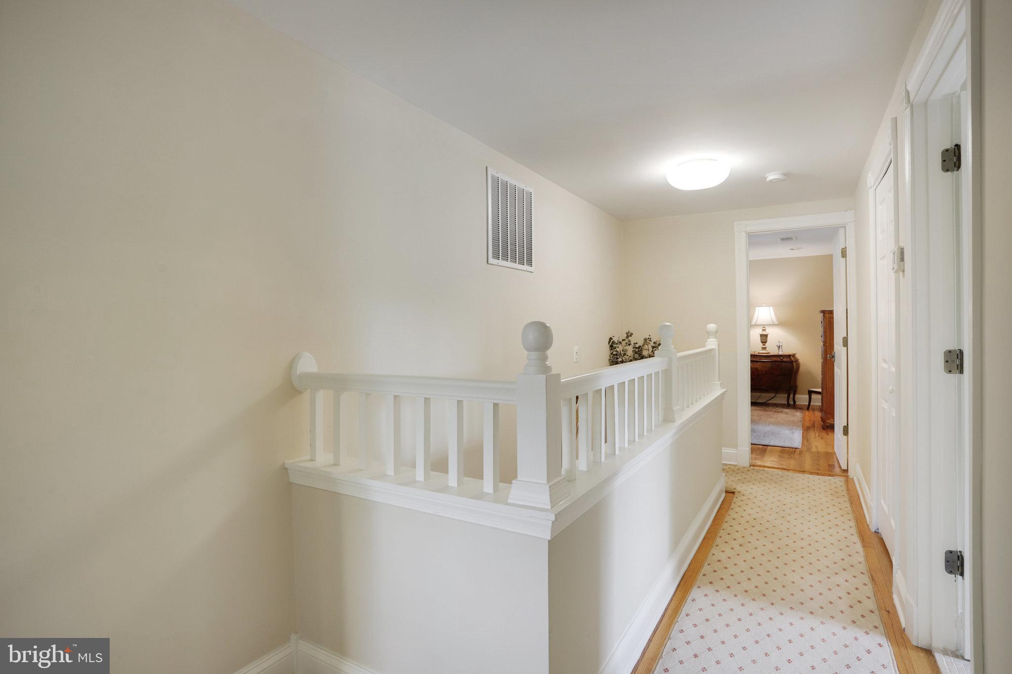 4004 Featherstone Pl