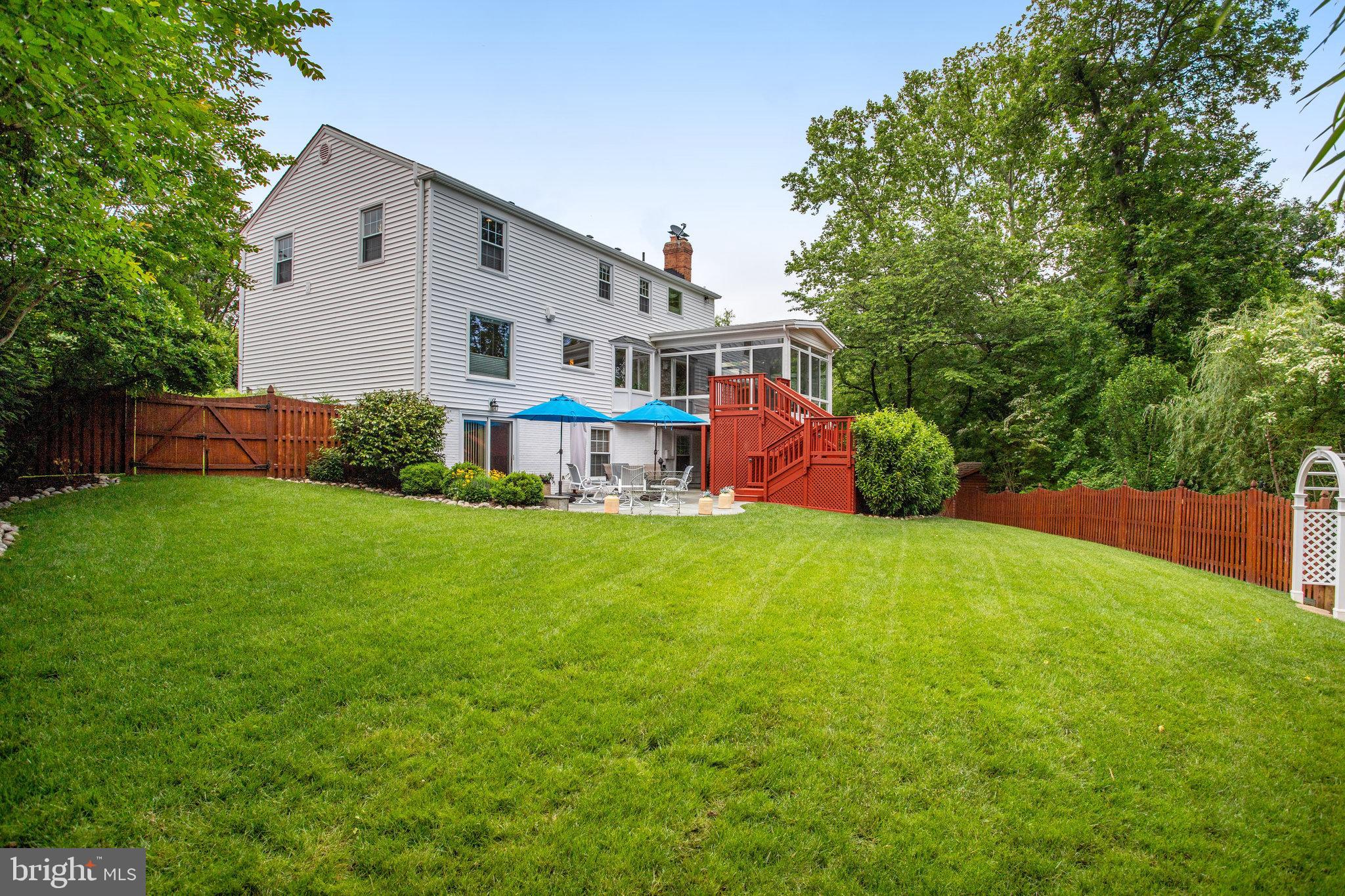 4004 Featherstone Pl