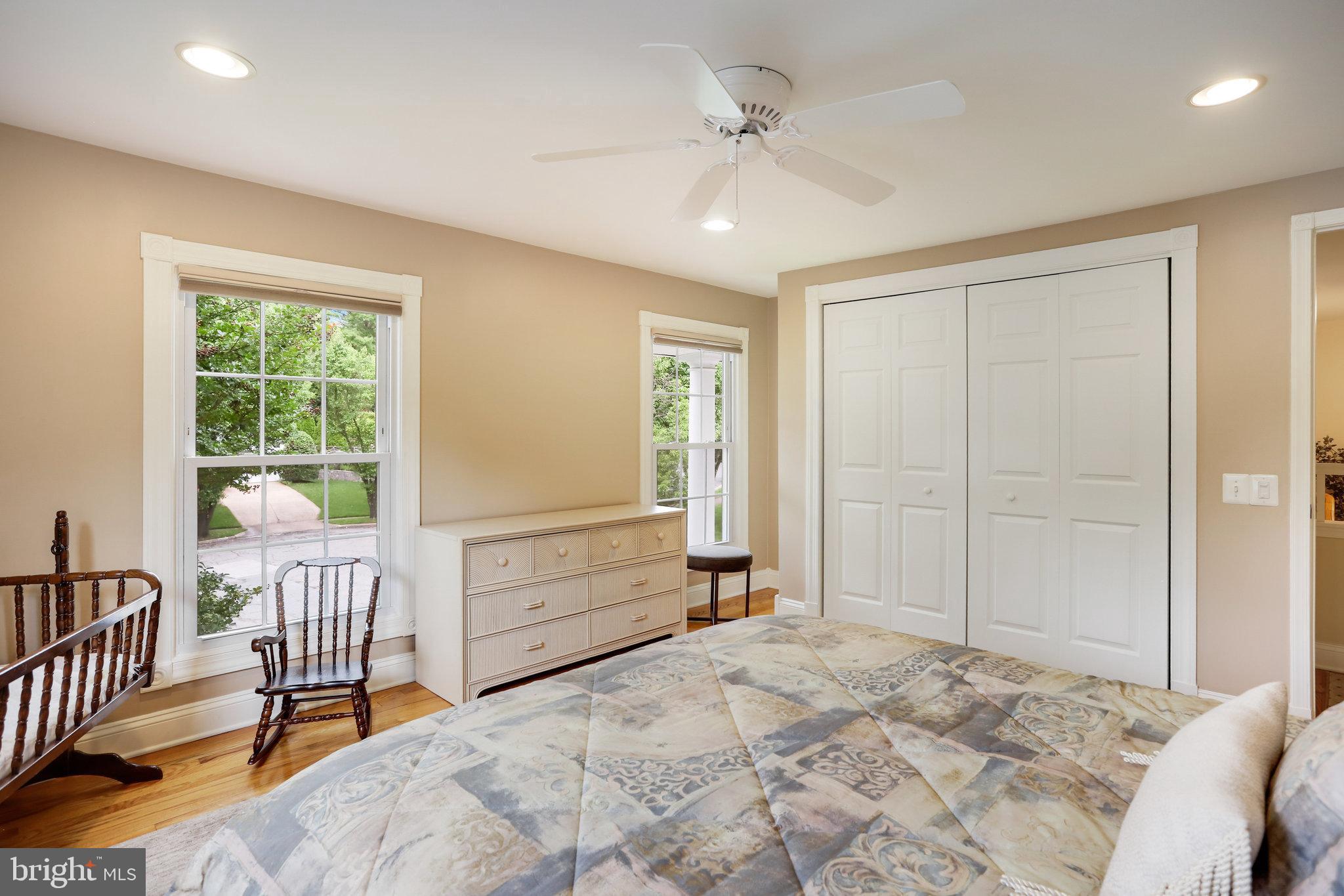 4004 Featherstone Pl