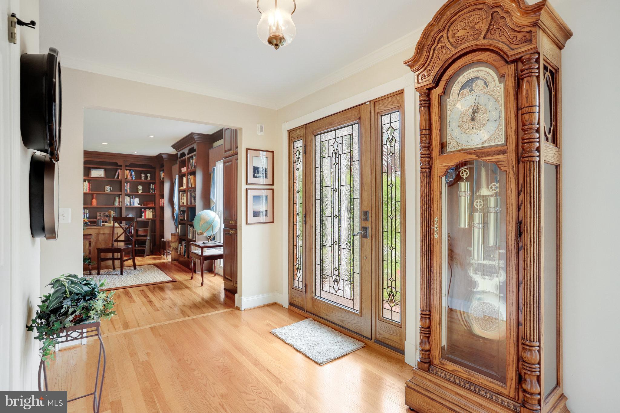 4004 Featherstone Pl