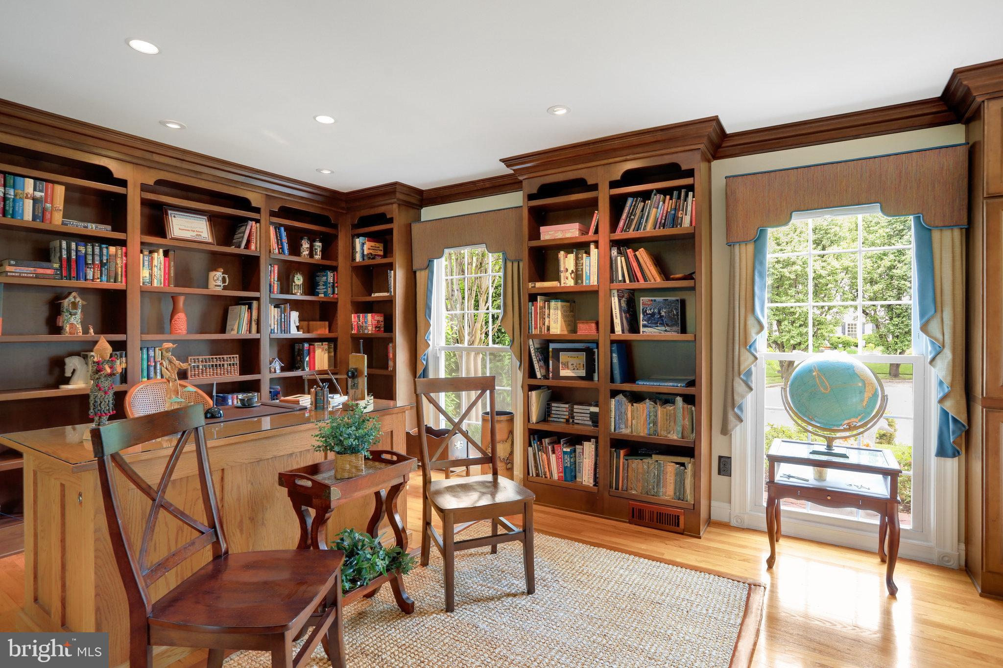 4004 Featherstone Pl